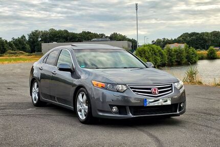 Honda Accord 175.200 km 9.800 &euro; Georgsmarienhütte 49124