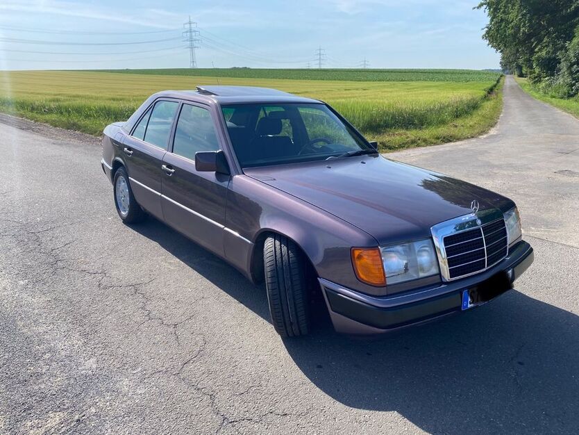 Mercedes-Benz 230 134.000 km 18.500 € lotte 49504