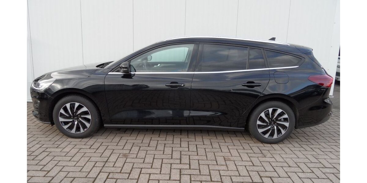 Ford Focus 25.300 km 17.900 &euro; Georgsmarienhütte 49124