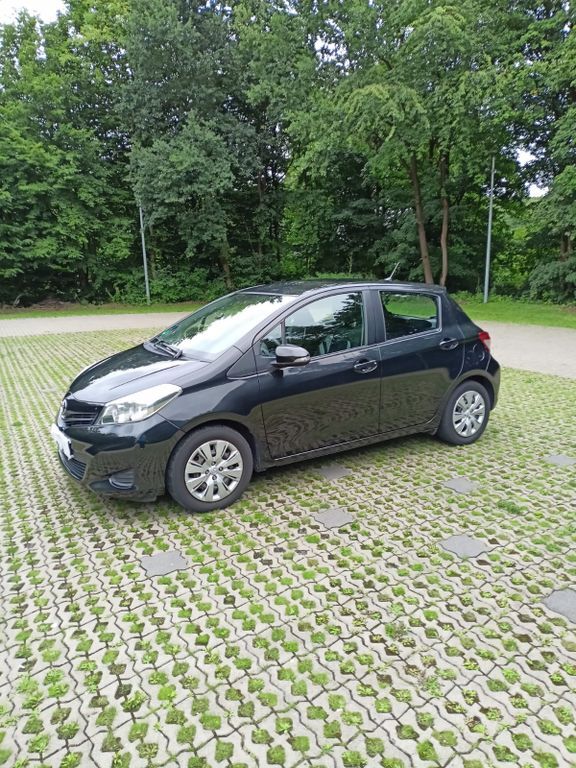 Yaris