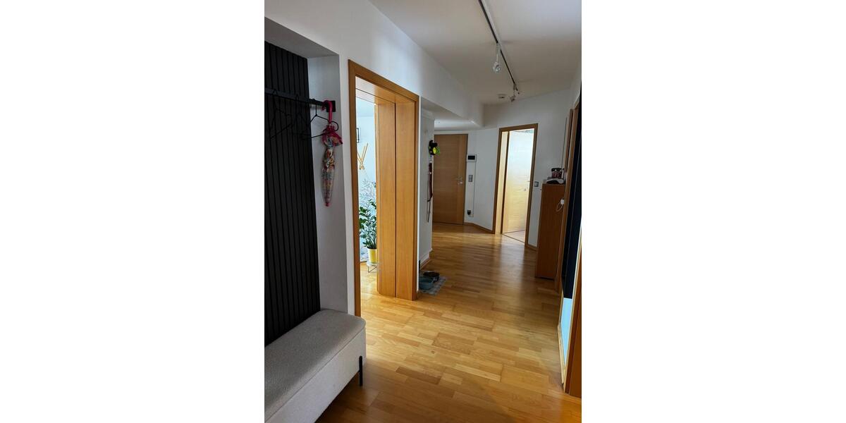 Etagenwohnung Melle - 3 Zimmer, 110 m&sup2;, 1.000&euro; | Angebot:26415877