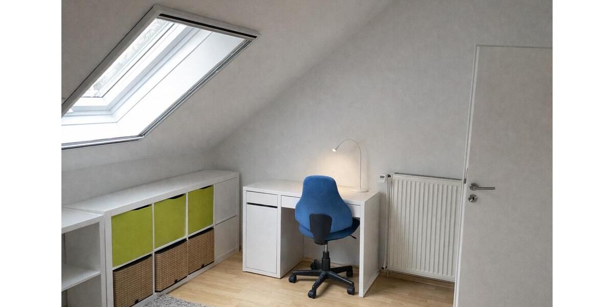 Doppelhaushälfte in ruhiger Lage mit Garage, PV, Wallboxanschluss 4 zimmer