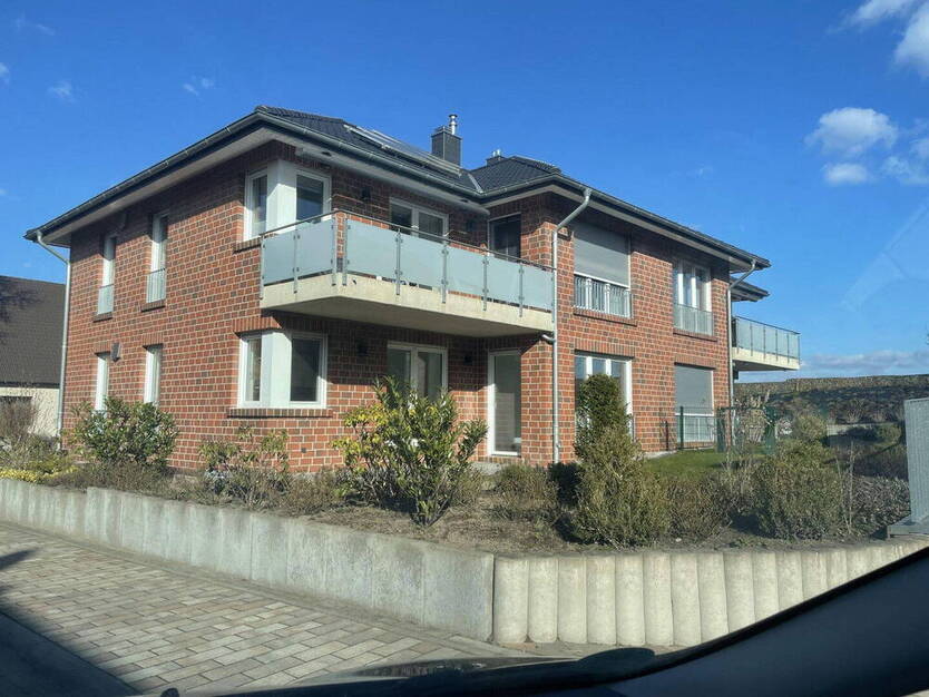 Stilvolles Wohnen im Grünen -Exklusive Wohnung vor den Toren Osnabrücks mit Terrasse und EBK