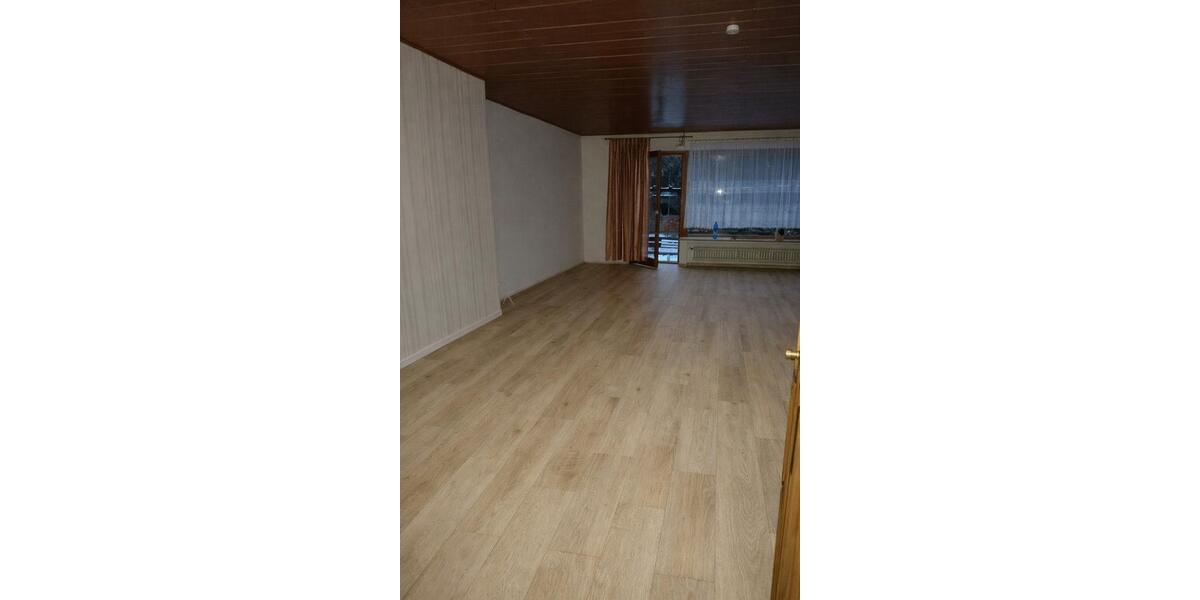 Erdgeschoßwohnung Osnabrück Dodesheide - 4 Zimmer, 125 m&sup2;, 1.200&euro; | Angebot:25158699