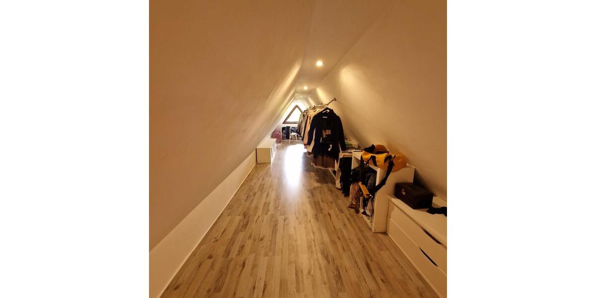 Einfamilienhaus Osnabrück Hellern - 8 Zimmer, 250 m&sup2;, 850.000&euro; | Angebot:25302438