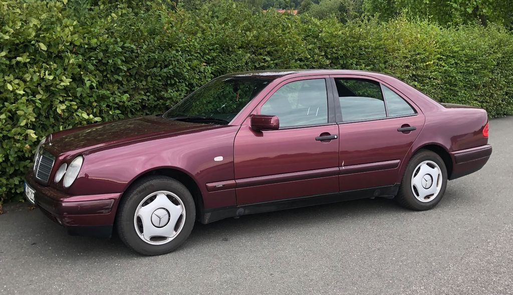 Mercedes-Benz 200 129.690 km 5.200 &euro; Bad Rothenfelde 49214