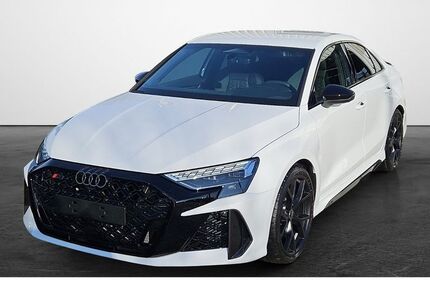 Audi RS3 5.000 km 68.990 &euro; Osnabrück 49080