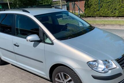 VW Touran 160.000 km 5.999 &euro; Georgsmarienhütte 49124