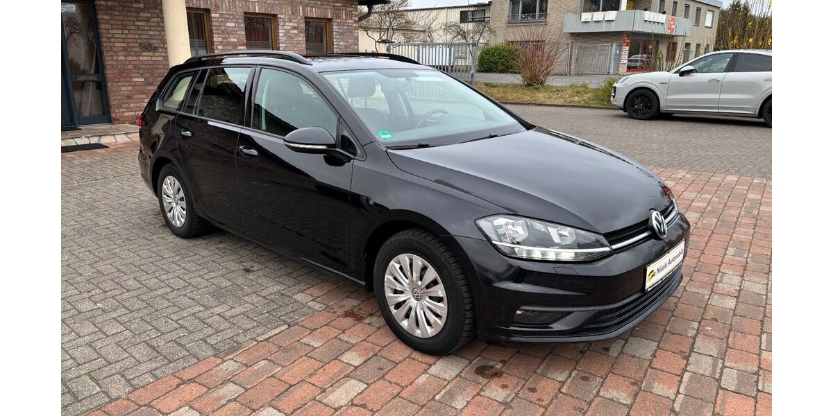 VW Golf 259.000 km 8.500 &euro; Versmold 33775