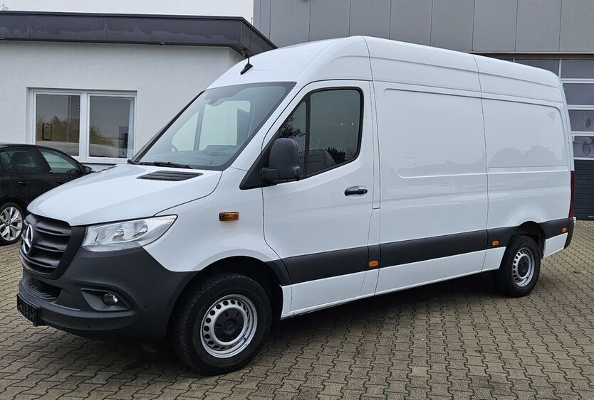 Mercedes-Benz Sprinter 55.591 km 33.915 € Halle (Westf) 33790