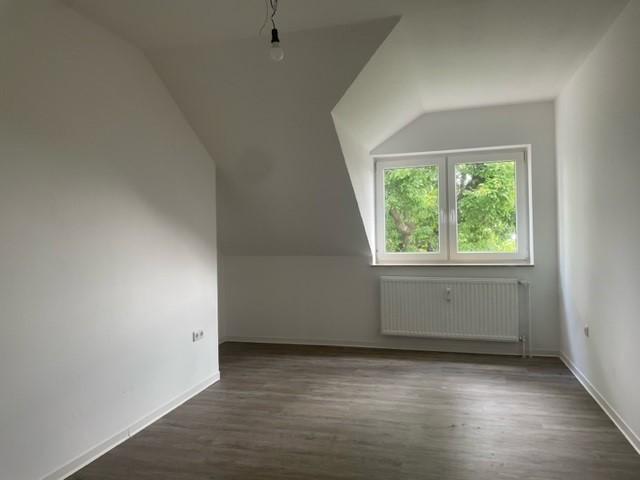 Dachgeschoßwohnung Osnabrück Gretesch - 3 Zimmer, 112 m&sup2;, 952&euro; | Angebot:24323653