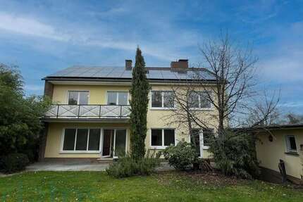 Haus zum Kaufen in Osnabrück 975.000 € 211.5 m² 7 zimmer