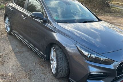 Hyundai i30 104.500 km 18.690 &euro; Melle 49328