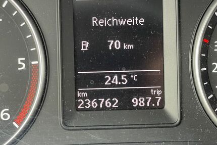 VW Touran 236.700 km 5.400 &euro; Bramsche 49565