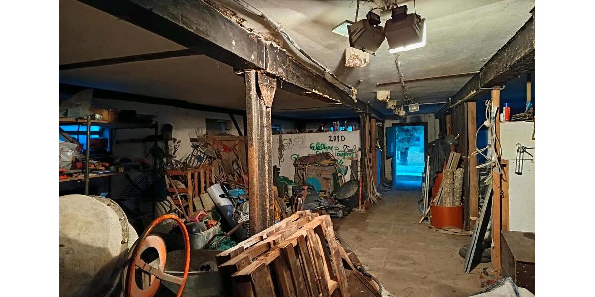 Scheune , alter PferdeSchweinestall zimmer