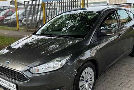 Ford Focus 59.000 km 8.649 &euro; Osnabrück 49084