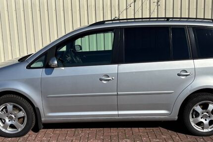 VW Touran 289.537 km 3.290 &euro; Wallenhorst 49134