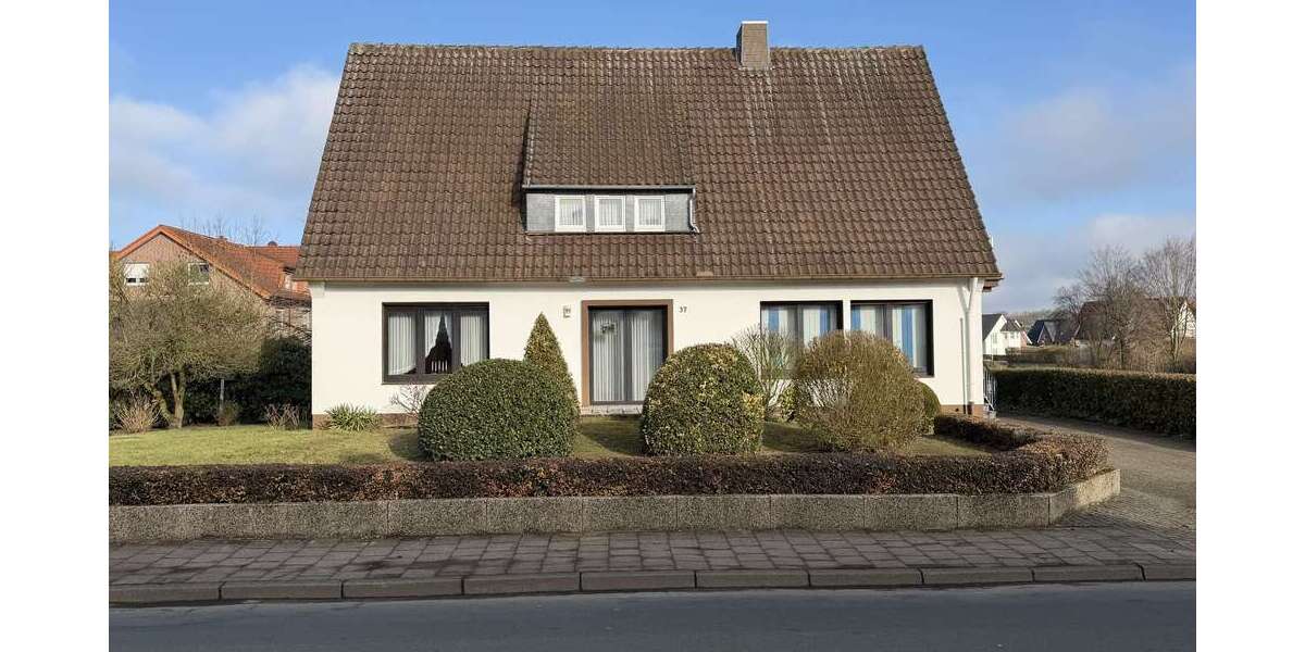 Einfamilienhaus Lotte - 8 Zimmer, 173 m&sup2;, 299.000&euro; | Angebot:25253922