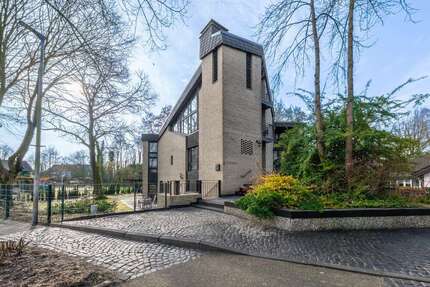 Haus Ibbenbüren Bockraden - 9 Zimmer, 284 m&sup2;, 499.000&euro; | Angebot:27108982