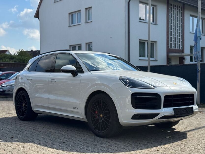 Porsche Cayenne 24.550 km 77.990 € Osnabrück 49090