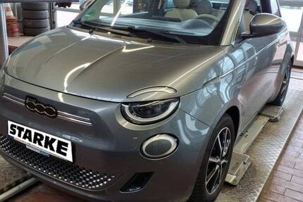 Fiat 500e 24.692 km 22.890 &euro; Osnabrück 49078