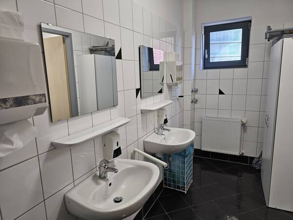Gewerbeobjekt Osnabrück Schölerberg - 6 Zimmer, 126 m&sup2;, 1.430&euro; | Angebot:26160223