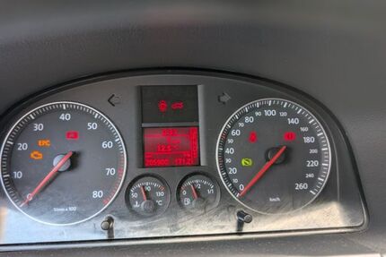 VW Touran 205.900 km 2.299 &euro; Lengerich 49525
