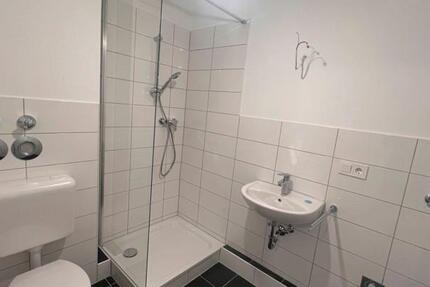 2-Zimmer-Wohnung im DG mit Balkon! 2 zimmer