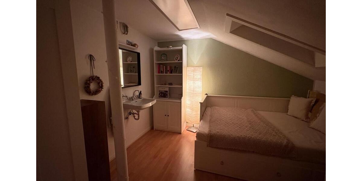 Dachgeschoßwohnung Osnabrück Hellern - 2.5 Zimmer, 61 m&sup2;, 800&euro; | Angebot:26505121