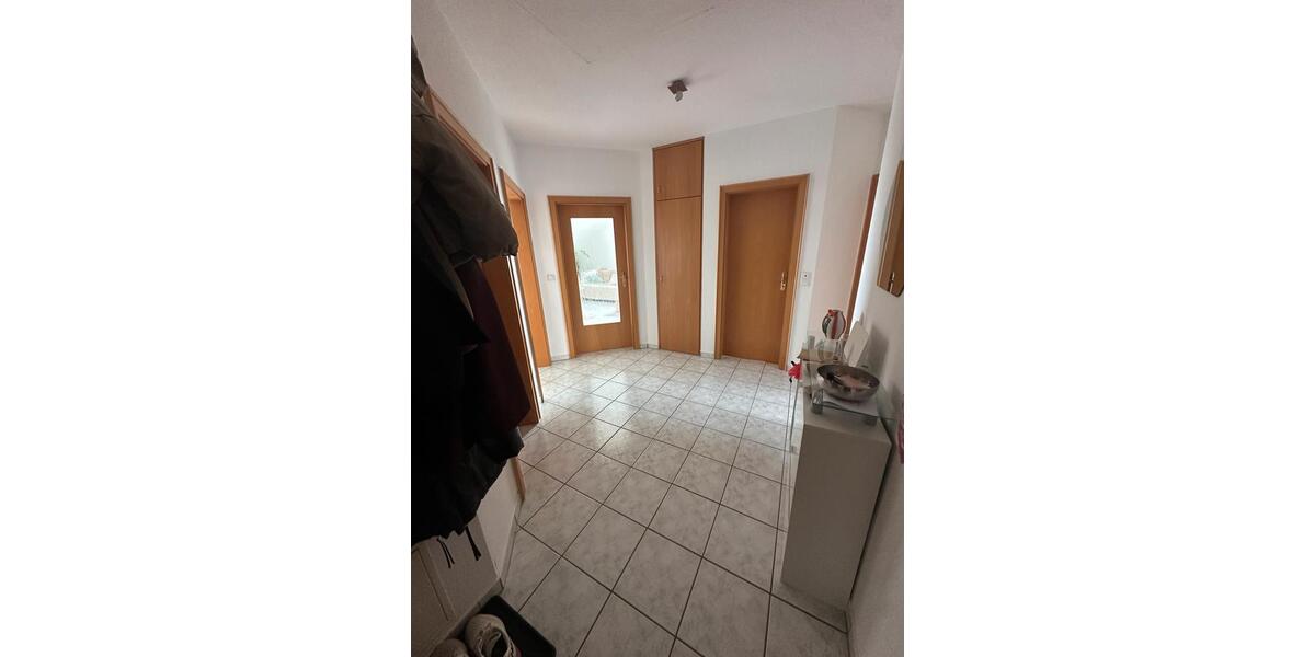 Dachgeschoßwohnung Versmold - 3 Zimmer, 76 m&sup2;, 900&euro; | Angebot:26338828