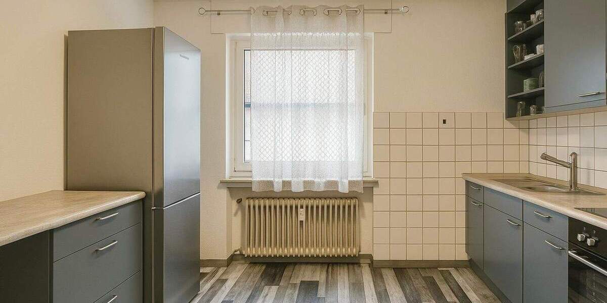 Solides Mehrfamilienhaus auf Eigentumsgrundstück in guter Lage von Hasbergen 9 zimmer