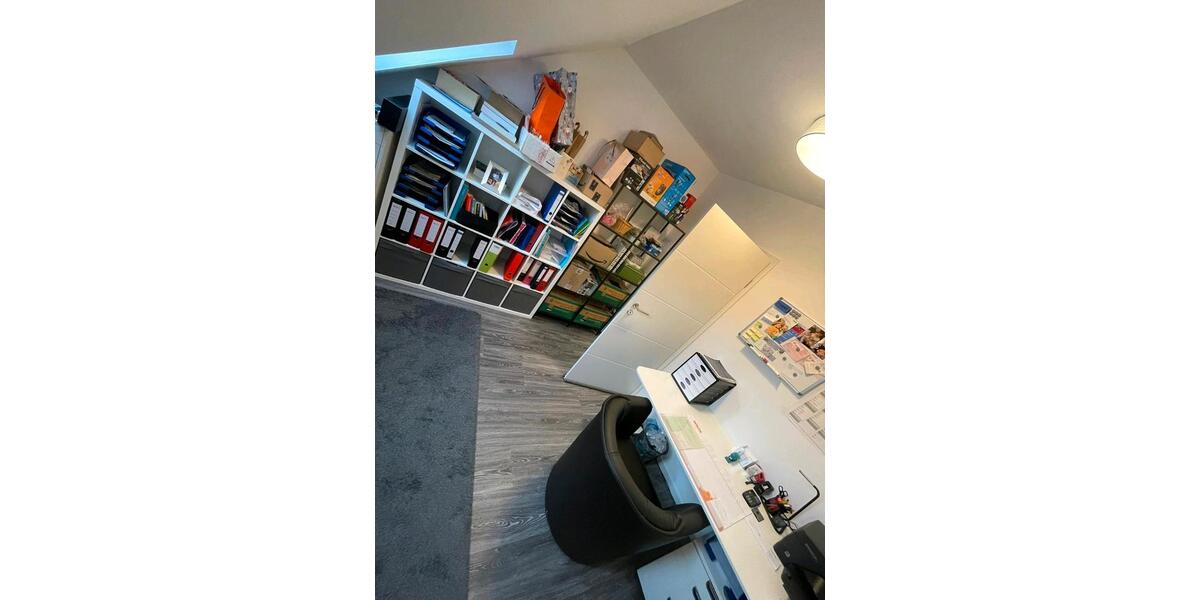 Einfamilienhaus Lotte - 8 Zimmer, 270 m&sup2;, 1.700&euro; | Angebot:25405566