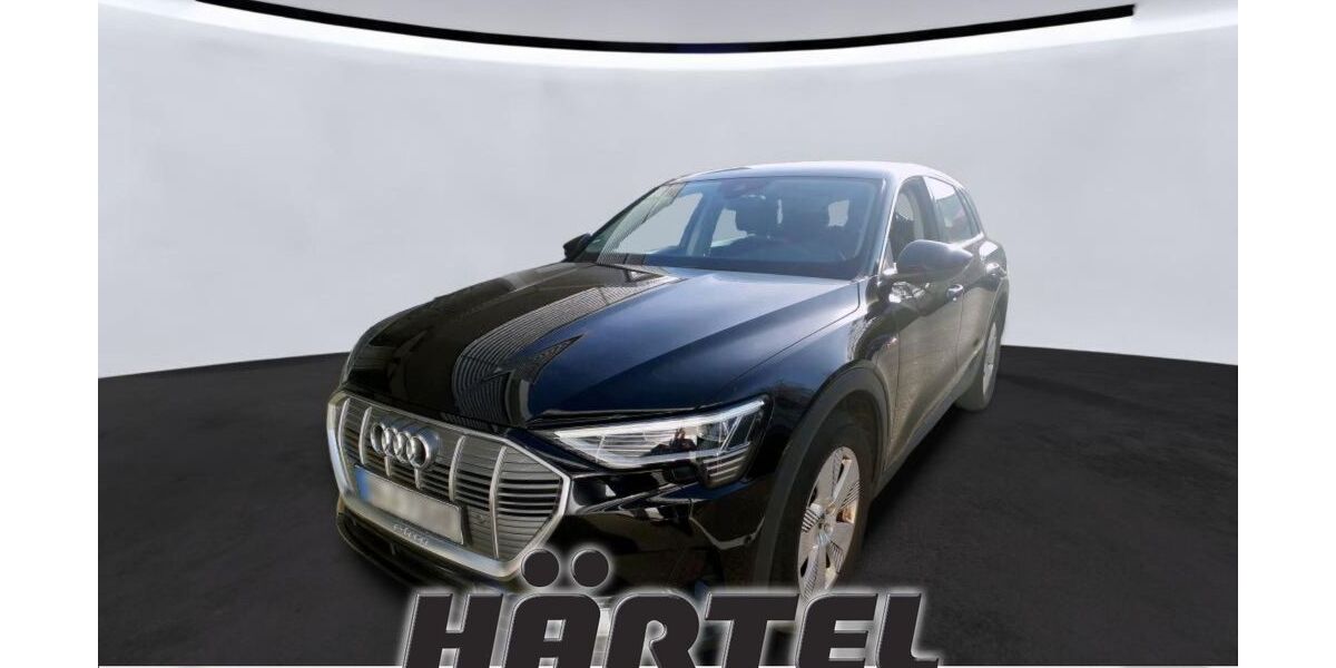 Audi e-tron 32.400 km 28.100 &euro; Osnabrück 49084