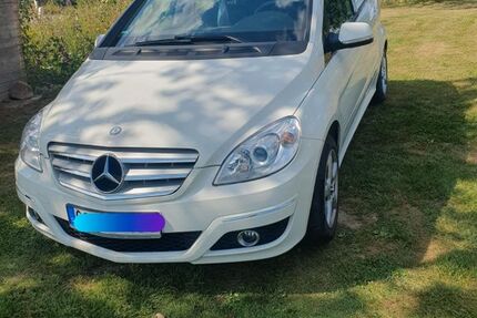 Mercedes B 150