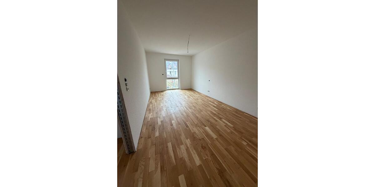 Erdgeschoßwohnung Osnabrück Hafen - 3 Zimmer, 120 m&sup2;, 1.323&euro; | Angebot:25047131