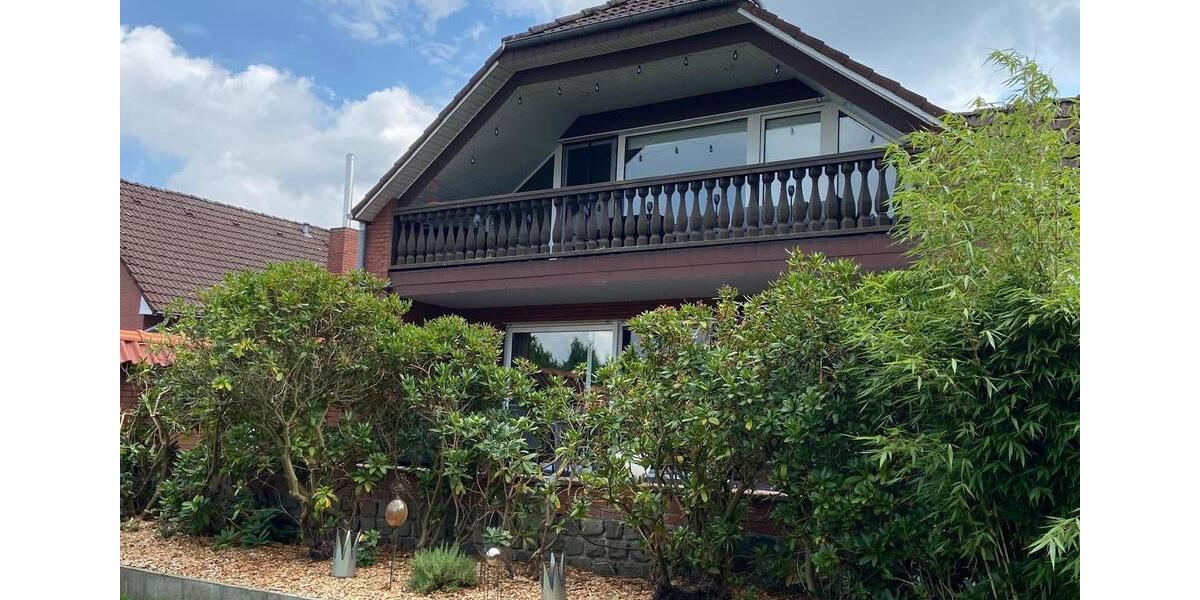 Sehr gepflegtes Zweifamilienhaus - Erdgeschoss frei ab 01.03.2026 10 zimmer