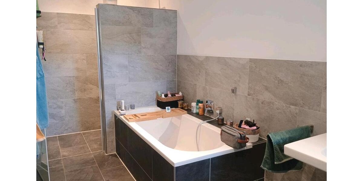 Erdgeschoßwohnung Osnabrück Gretesch - 4 Zimmer, 149 m&sup2;, 1.300&euro; | Angebot:26679198