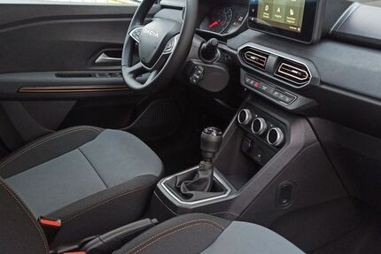 Dacia Sandero 11.201 km 13.400 € Ankum 49577