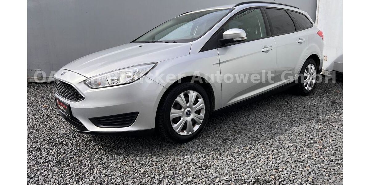 Ford Focus 69.580 km 9.500 &euro; Georgsmarienhütte 49124
