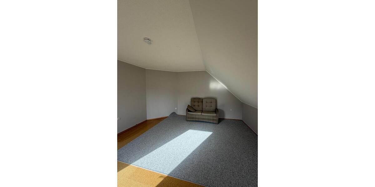 Dachgeschoßwohnung Bad Essen - 3 Zimmer, 100 m&sup2;, 1.080&euro; | Angebot:25423550