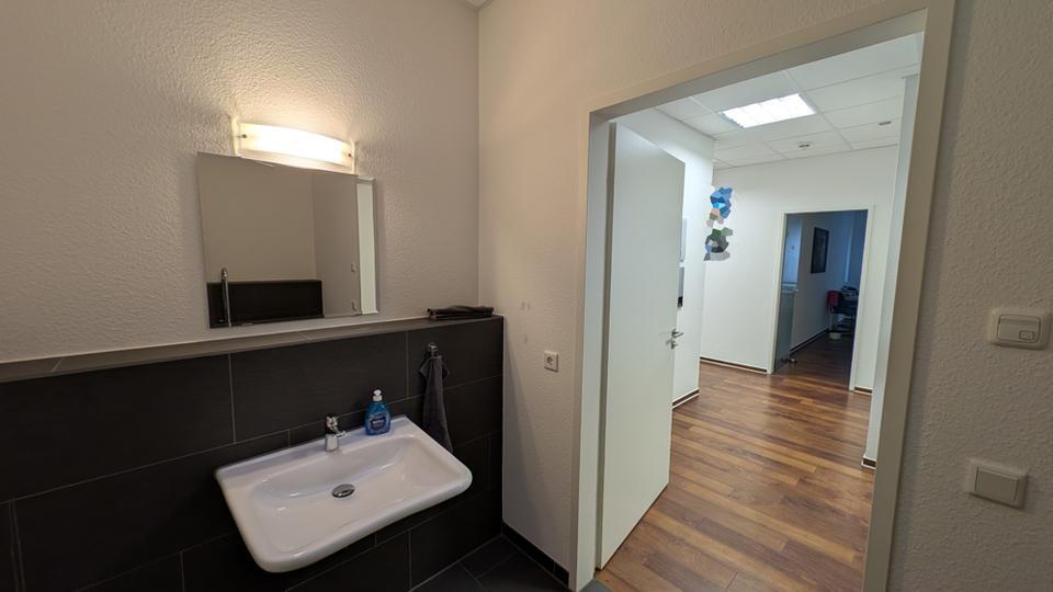 Großzügige Gewerberäume mit top Ausstattung - die perfekte Visitenkarte für Ihr Unternehmen! zimmer