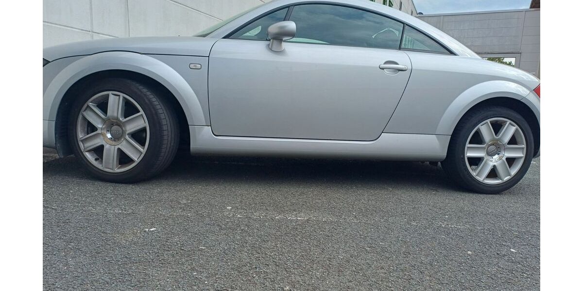 Audi TT 351.000 km 3.000 &euro; Belm 49191