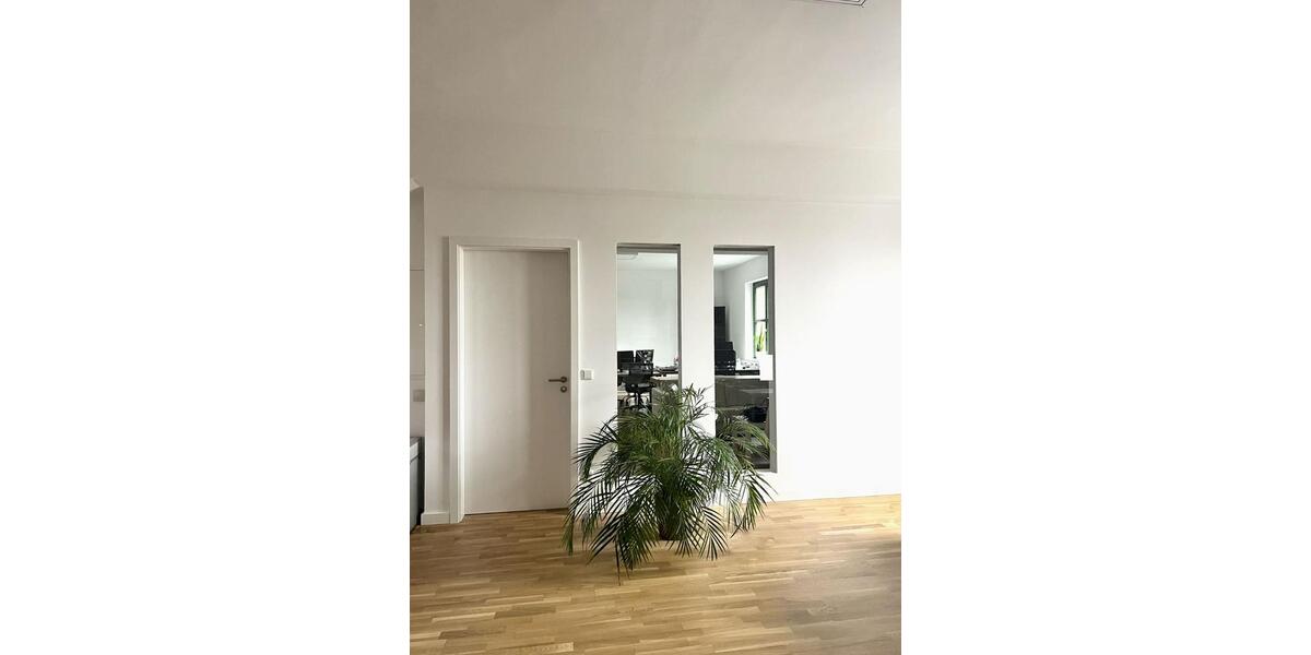 Super Büro in zentraler Lage zimmer