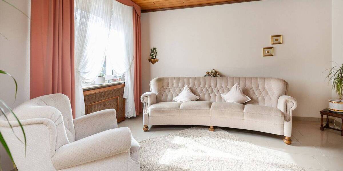 Mehrfamilienhaus, Wohnhaus Osnabrück Gretesch - 7 Zimmer, 190 m&sup2;, 399.000&euro; | Angebot:26630308
