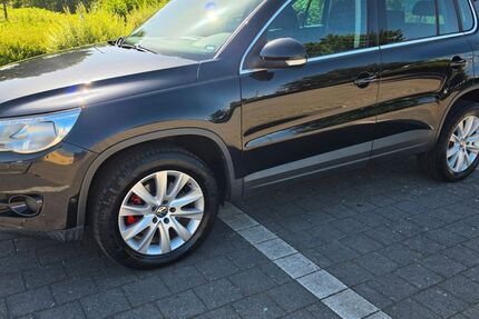 VW Tiguan 121.500 km 6.399 &euro; Osnabrück 49084