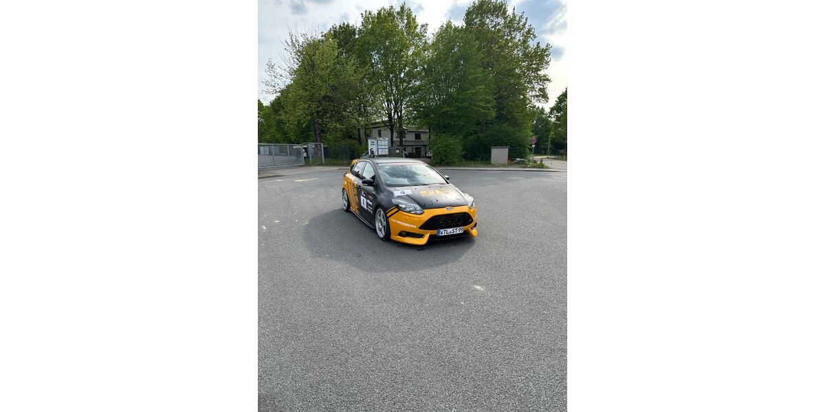 Ford Focus 174.000 km 10.500 &euro; Osnabrück 49088