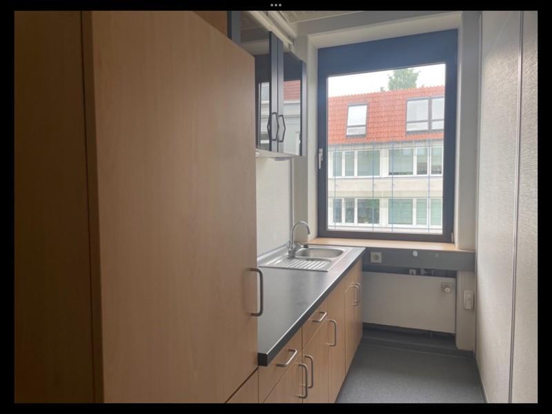 Bürogemeinschaften aufgepasst! Repräsentative Büroräume in perfekter Lage zu vermieten! zimmer