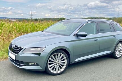Skoda Superb 99.500 km 22.300 &euro; Osnabrück 49082