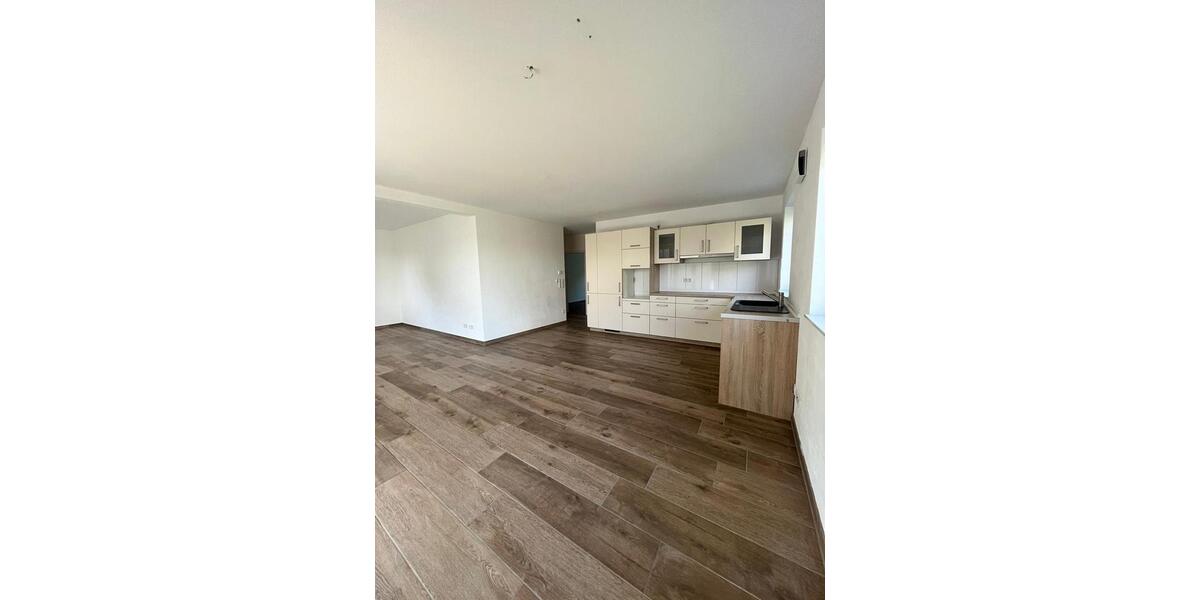 Erdgeschoßwohnung Ibbenbüren - 3 Zimmer, 90 m&sup2;, 1.099&euro; | Angebot:26462492