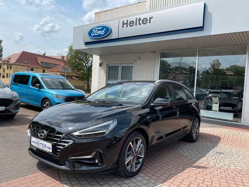 i30